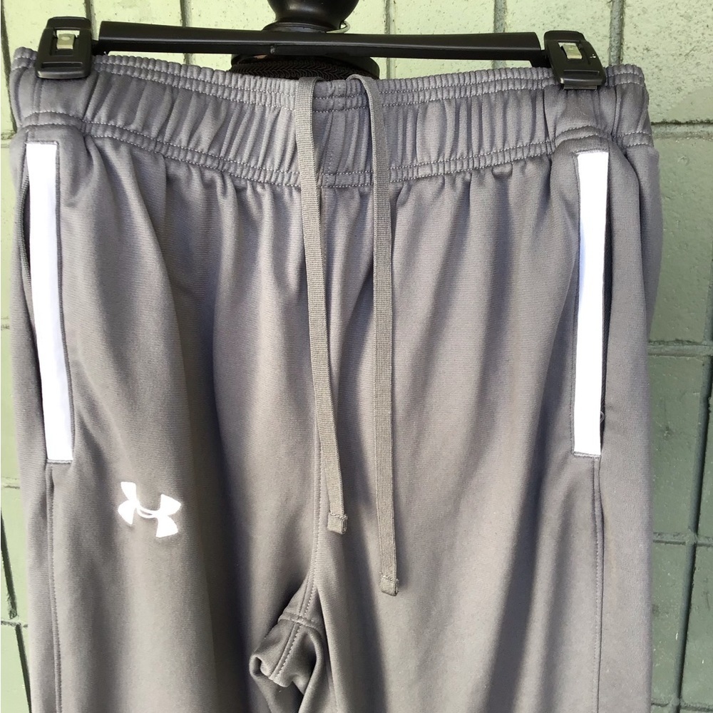 Under Armour Men’s Track pants/Jogger- Size Small